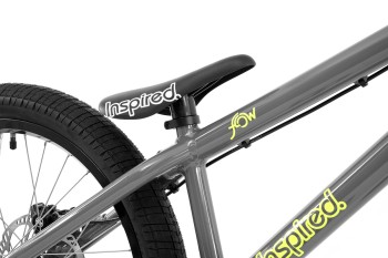 Bike 22" Inspired Flow 2025 - grau