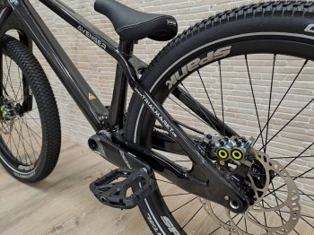 Bike 24" Extention Avenger Carbon - schwarz