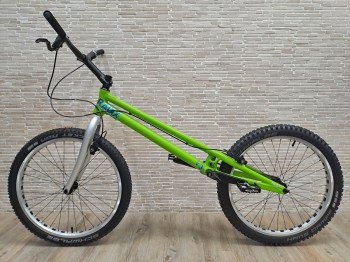 Trial Bike 24" Rockman Radix 1060mm - grün