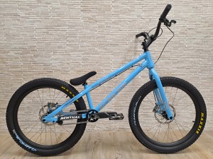 Bike 24" Extention Jarvis Ltd. MT7 - hellblau