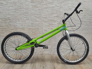 Trial Bike 24" Rockman Radix 1060mm - grün